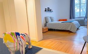 Chambres Privees -Private Room- Dans Un Spacieux Appartement - 100M2 Centre Proche Gare